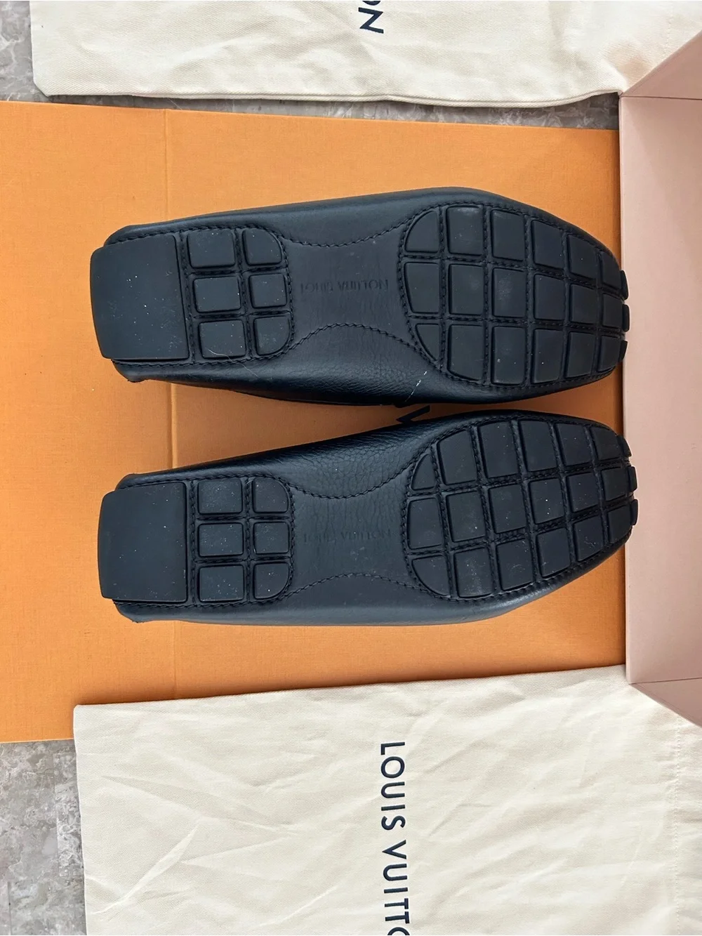 Louis Vuitton Black Pebbled Leather LV Buckle Loafers